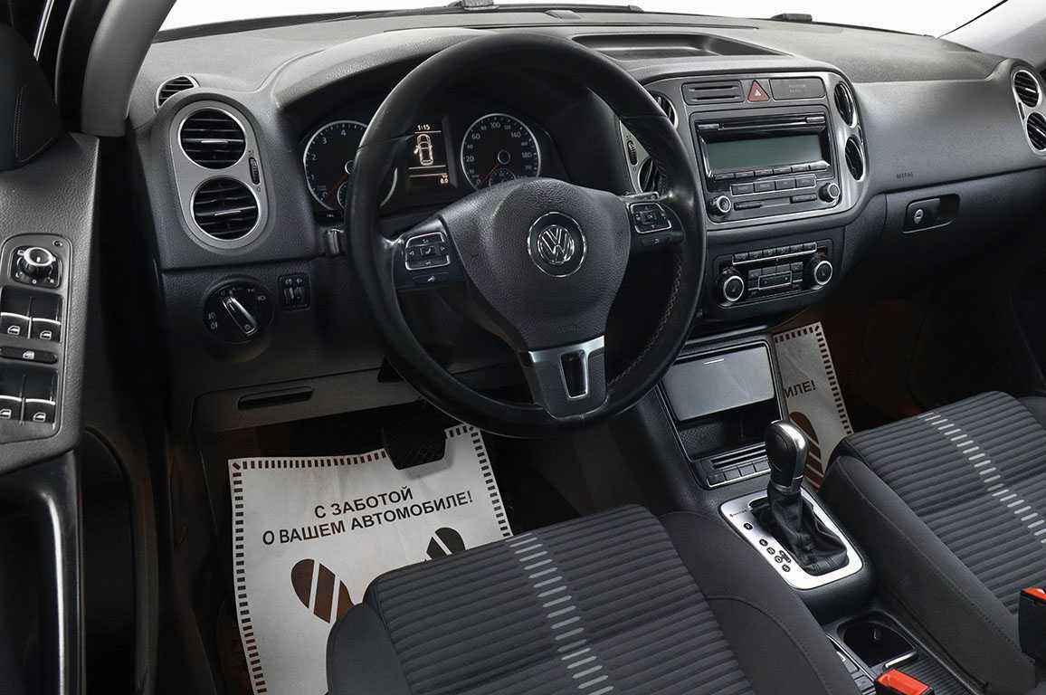 Купить Volkswagen Tiguan Автоматическая 2010 с пробегом 88193 км низкие  цены на б/у автомобили в Астрахани - Урус Экспер